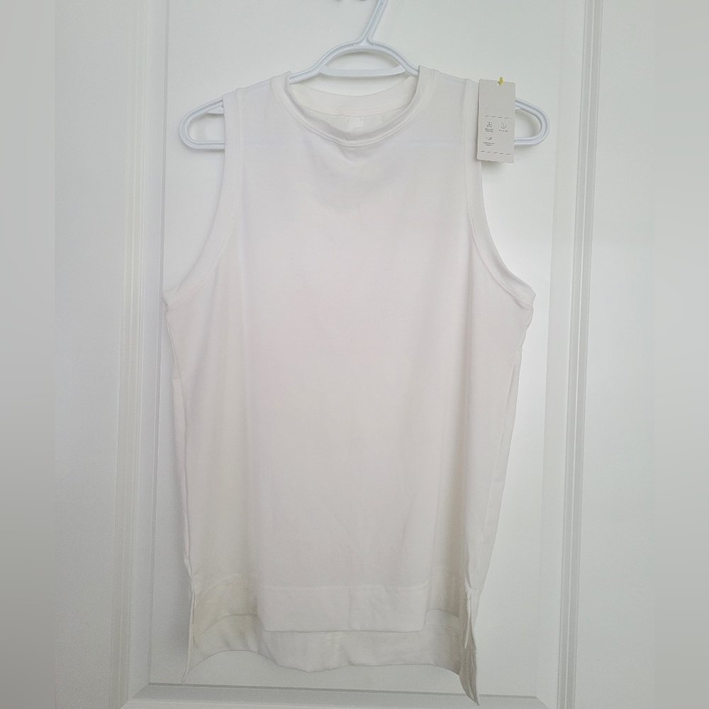 NWT XS All in Motion Athletic Sleeves Top